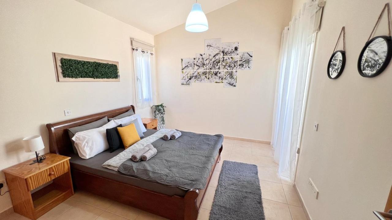 Melanos Sea View Apartment Пафос Экстерьер фото