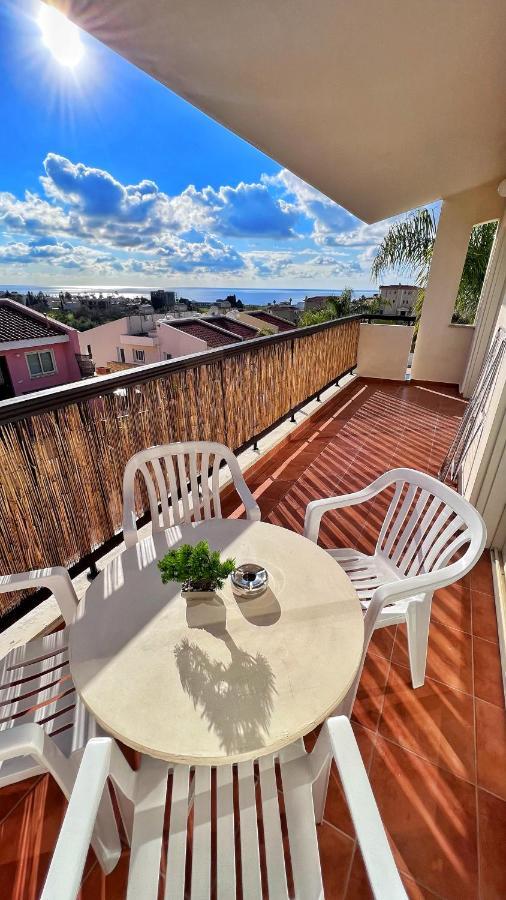 Melanos Sea View Apartment Пафос Экстерьер фото