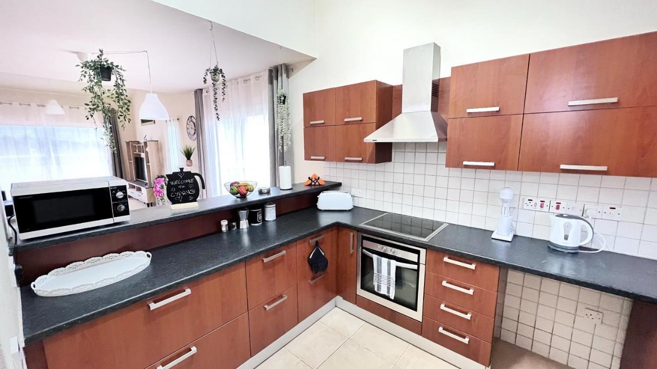 Melanos Sea View Apartment Пафос Экстерьер фото